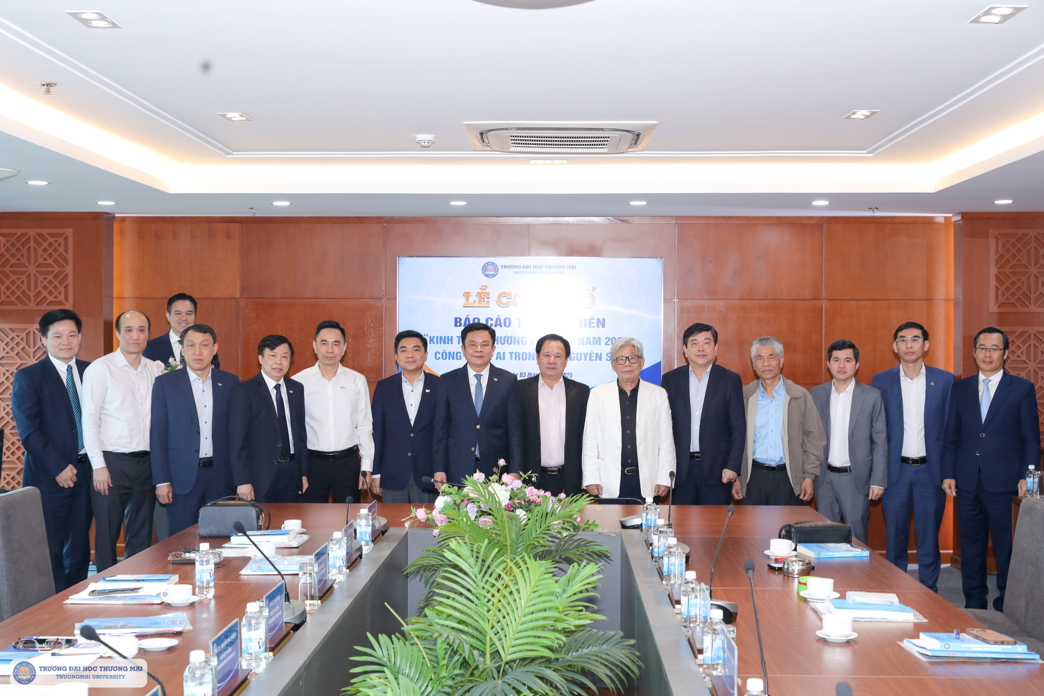 Lễ Công bố Báo cáo thường niên Kinh tế và Thương mại Việt Nam 2024 với chủ đề “Công nghệ AI trong kỷ nguyên số”