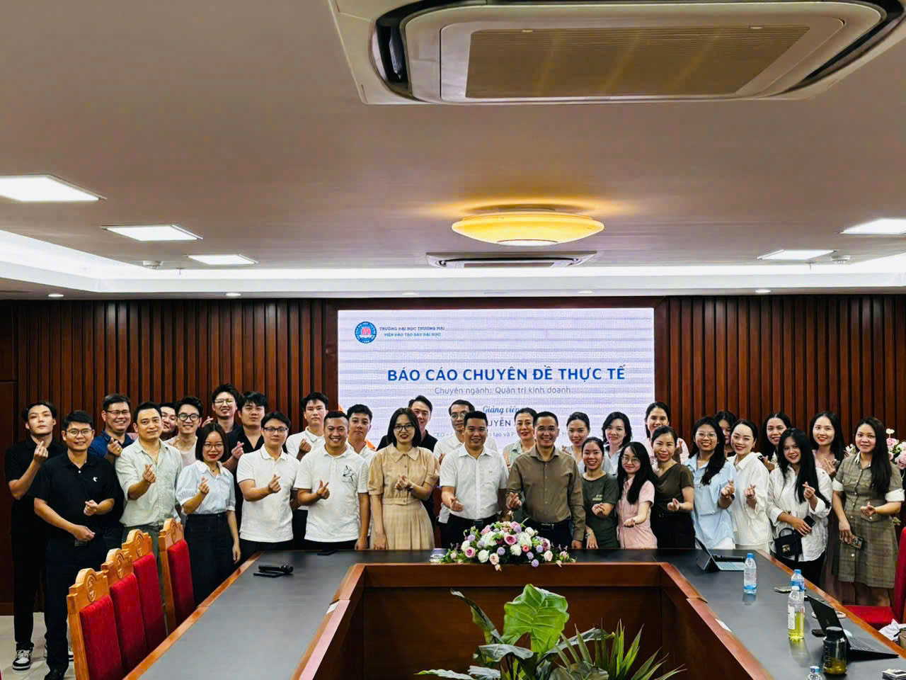 Chia sẻ chuyên đề thực tế: Quản trị thương hiệu và Quản trị bán hàng